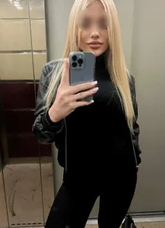  Алёнушка, 27,  